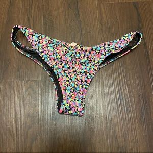 Victoria’s Secret swimsuit bottoms